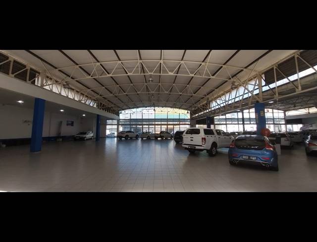 925M² SHOWROOM TO LET IN DURBAN CENTRAL